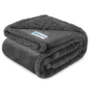 PetAmi couverture face avant montrant protection imperméable et style