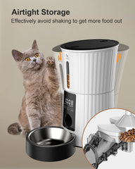 Petory distributeur en usage avec chat recevant une portion programmée