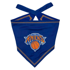 Pets First bandana avant avec logo Knicks visible pour soutenir l'équipe
