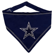 Pets First bandana Dallas Cowboys vue avant montrant logo brodé, parfait pour supporter l'équipe