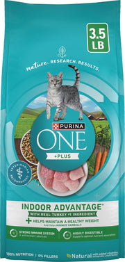 Purina ONE emballage avant montrant formulation pour chats d'intérieur et contrôle du poids