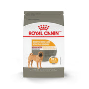 ROYAL CANIN emballage face montrant la référence Medium Sensitive Skin Care et informations clés