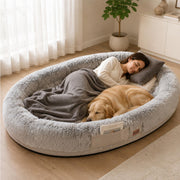 SWITTE vue face du lit humain montrant l’espace partagé confortable