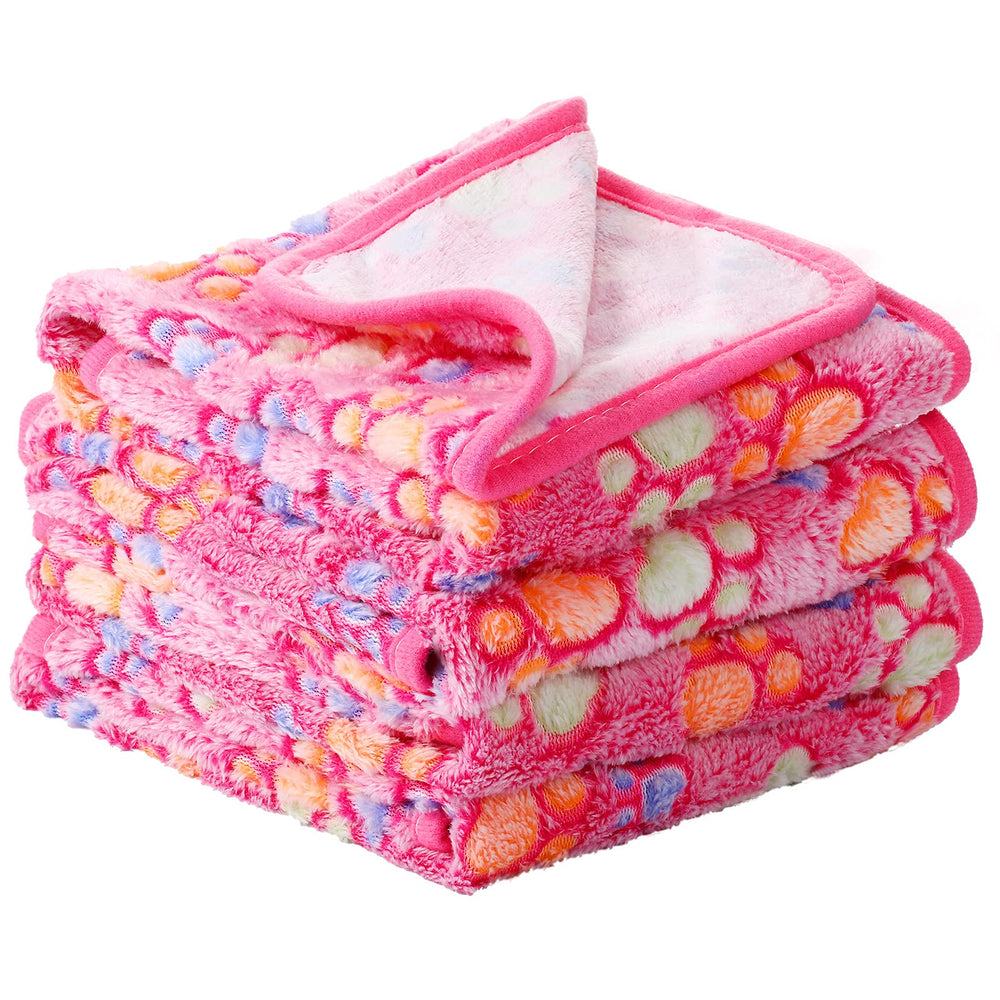 Tatuo plaid face avant montrant motif patte et protection mobilier
