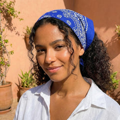 The Peacock Crew bandana noué au cou offrant protection légère et style