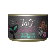 TIKI PETS boîte face montrant la recette Poulet & Porc, attrayante et claire