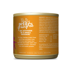 TIKI PETS gros plan texture effilochée et bouillon, facilité de mastication pour petites mâchoires