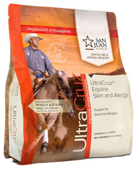 UltraCruz granulés dans la main montrant dosage aisé pour la ration