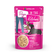Weruva sachet avant Fowl Ball montrant la pochette appétente