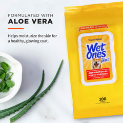 Wet Ones for Pets texture de la lingette gros plan pour nettoyage efficace