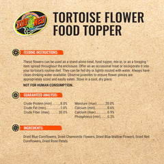 Topper Zoo Med saupoudré sur salade devant une tortue montrant acceptation alimentaire
