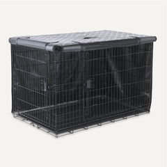 Amazon Basics housse en usage avec chien calme dans la cage