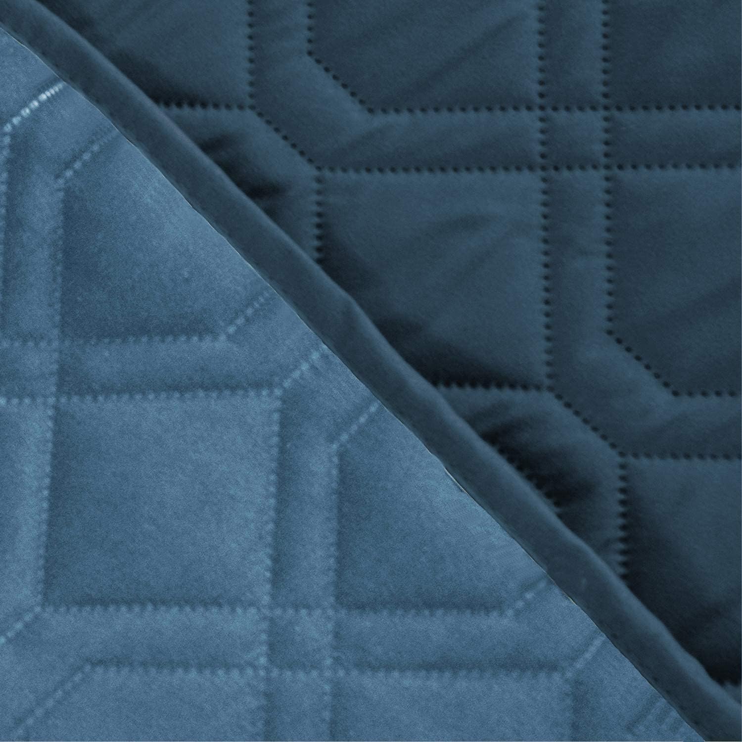 Ameritex housse avec animal allongé montrant confort et protection