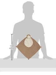 Angel Dear Brown Monkey posé à côté d'une main d'adulte pour comparaison taille