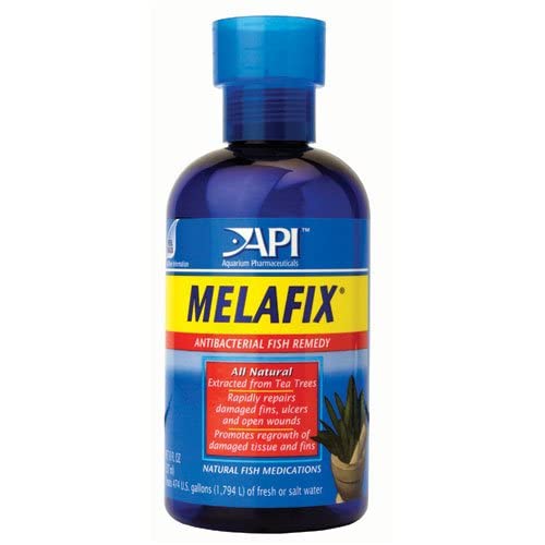 Gouttes API MELAFIX gros plan sur liquide montrant texture claire et application sûre
