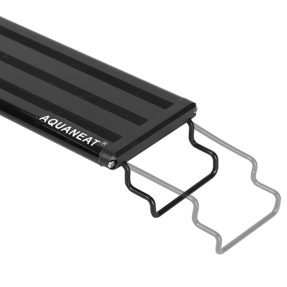 AQUANEAT étiquette techniques montrant configuration 60 LED
