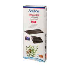 Aqueon capot avant noir mettant en valeur l'apparence nette et protection
