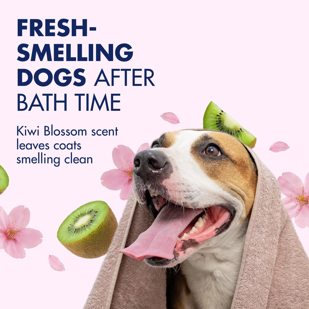Arm & Hammer chien pendant le bain démontrant nettoyage sûr et efficace