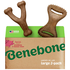 Benebone vue avant du pack avec deux jouets, durable et attrayant