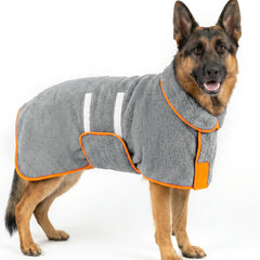 Bienbee peignoir chien face entière montrant coupe et couvrance pour confort