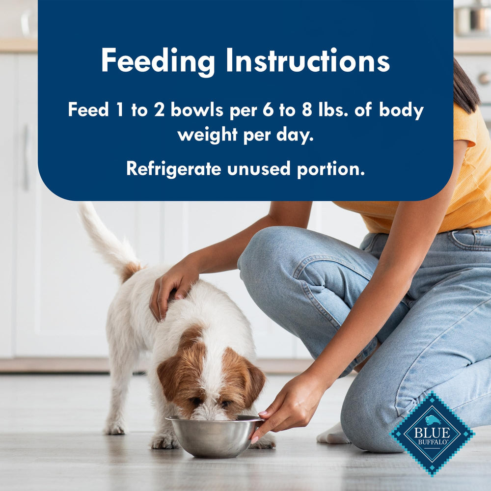 Blue Buffalo comparaison taille main démontrant portion adaptée aux petites races