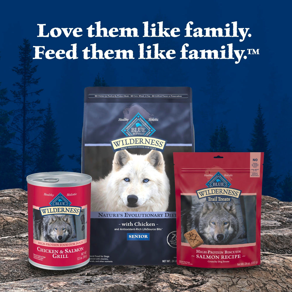 Blue Buffalo Denali comparaison taille d'une conserve versus main pour échelle