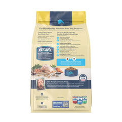 Blue Buffalo gros plan kibbles pour évaluer texture et appétence