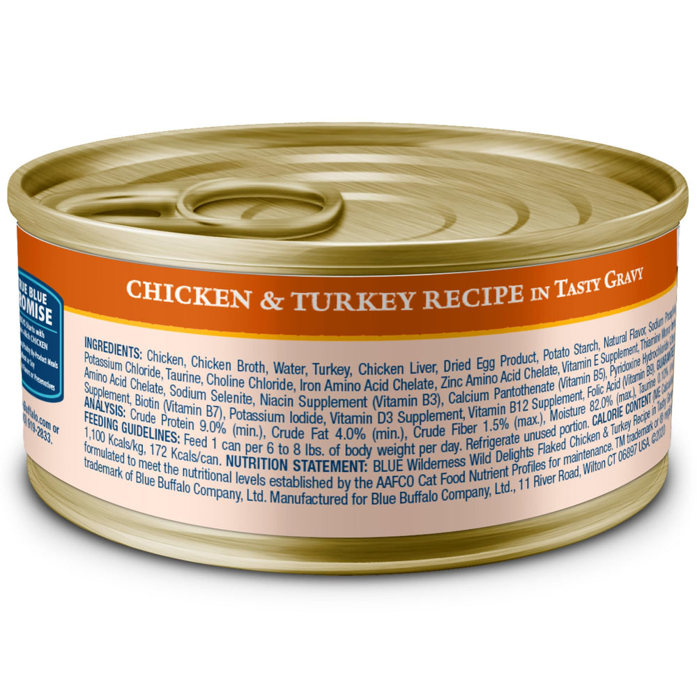 Blue Buffalo gros plan sur morceaux flaked montrant texture appétente pour chat