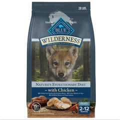 Blue Buffalo sachet devant montrant recette poulet et bénéfice nutritionnel