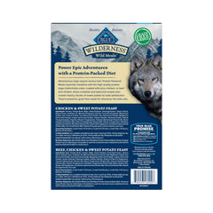 Blue Buffalo sachet ouvert gros plan montrant la praticité et fraîcheur facile