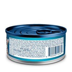 Blue Buffalo gros plan paté lisse montrant texture appétente pour chat