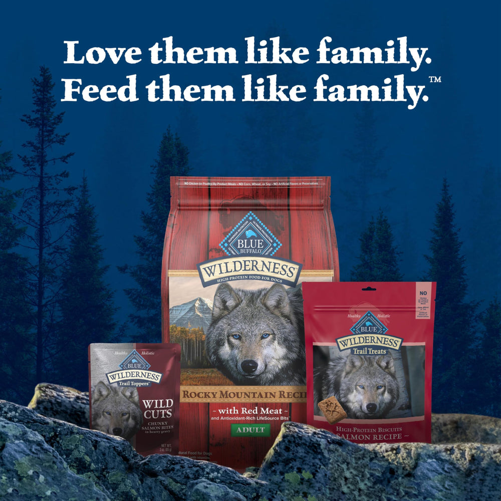 Blue Buffalo sachet placé à côté d'une règle pour échelle