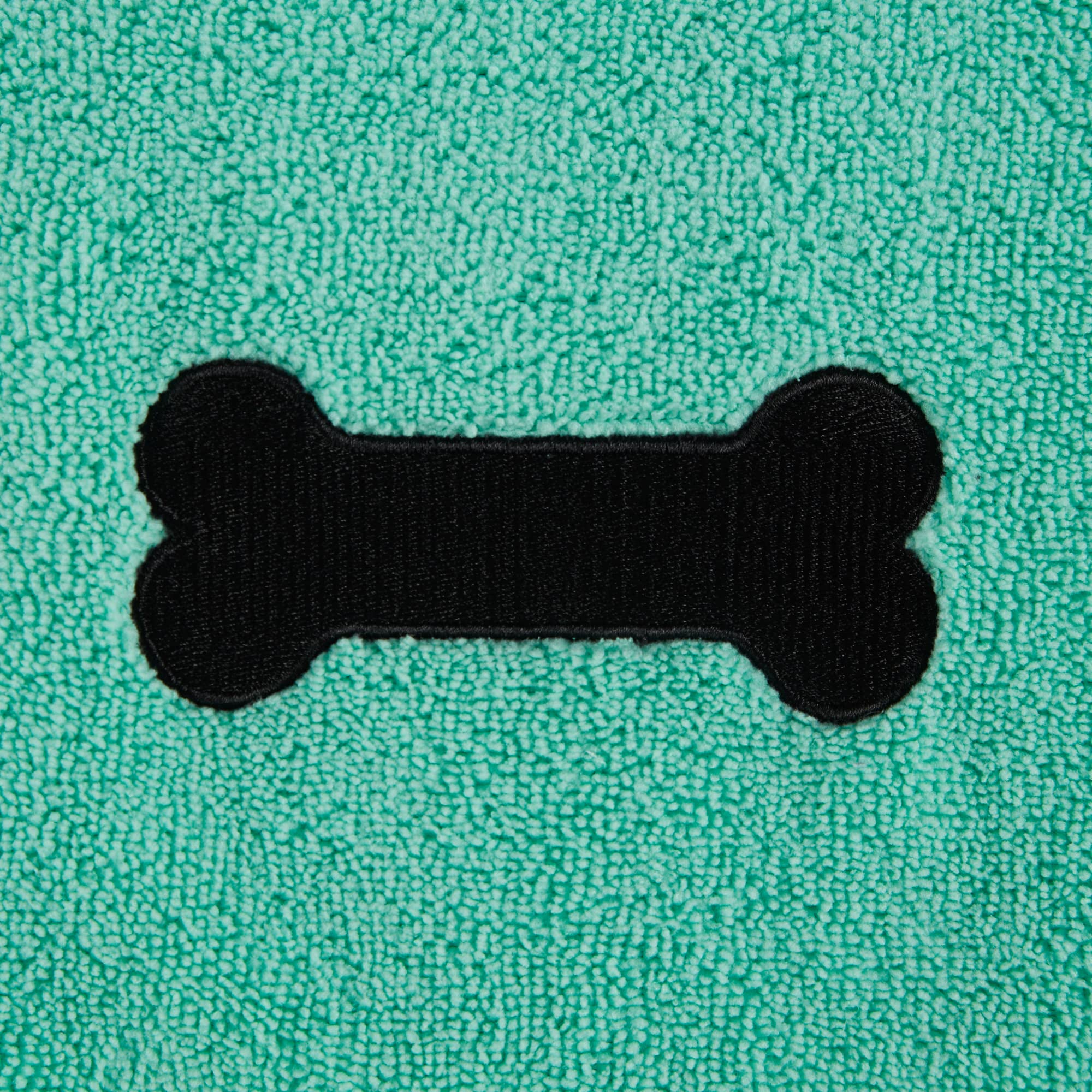 Bone Dry serviette pliée dans coffre de voiture pratique pour sorties et voyages