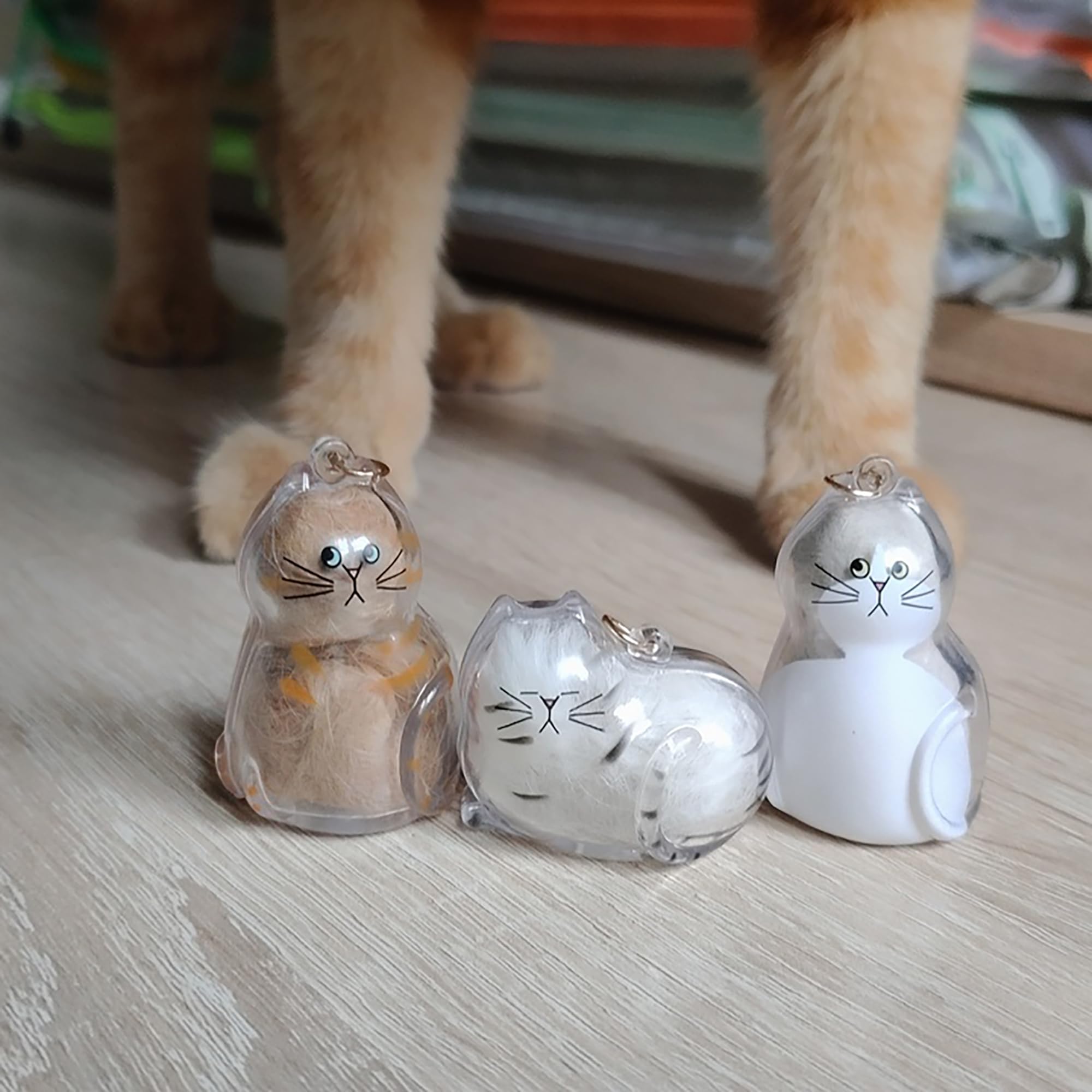 BTYYIHEX porte-clés accroché sur sac, permet garder le chat proche au quotidien