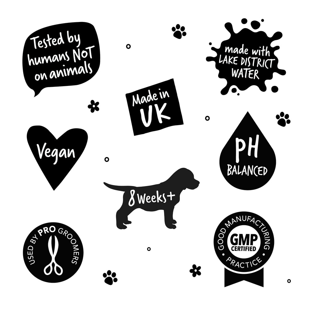 BUGALUGS application shampoing sur chien en bain facilitant démêlage