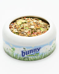 Bunny Nature close-up vers de farine visible, apporte protéine naturelle