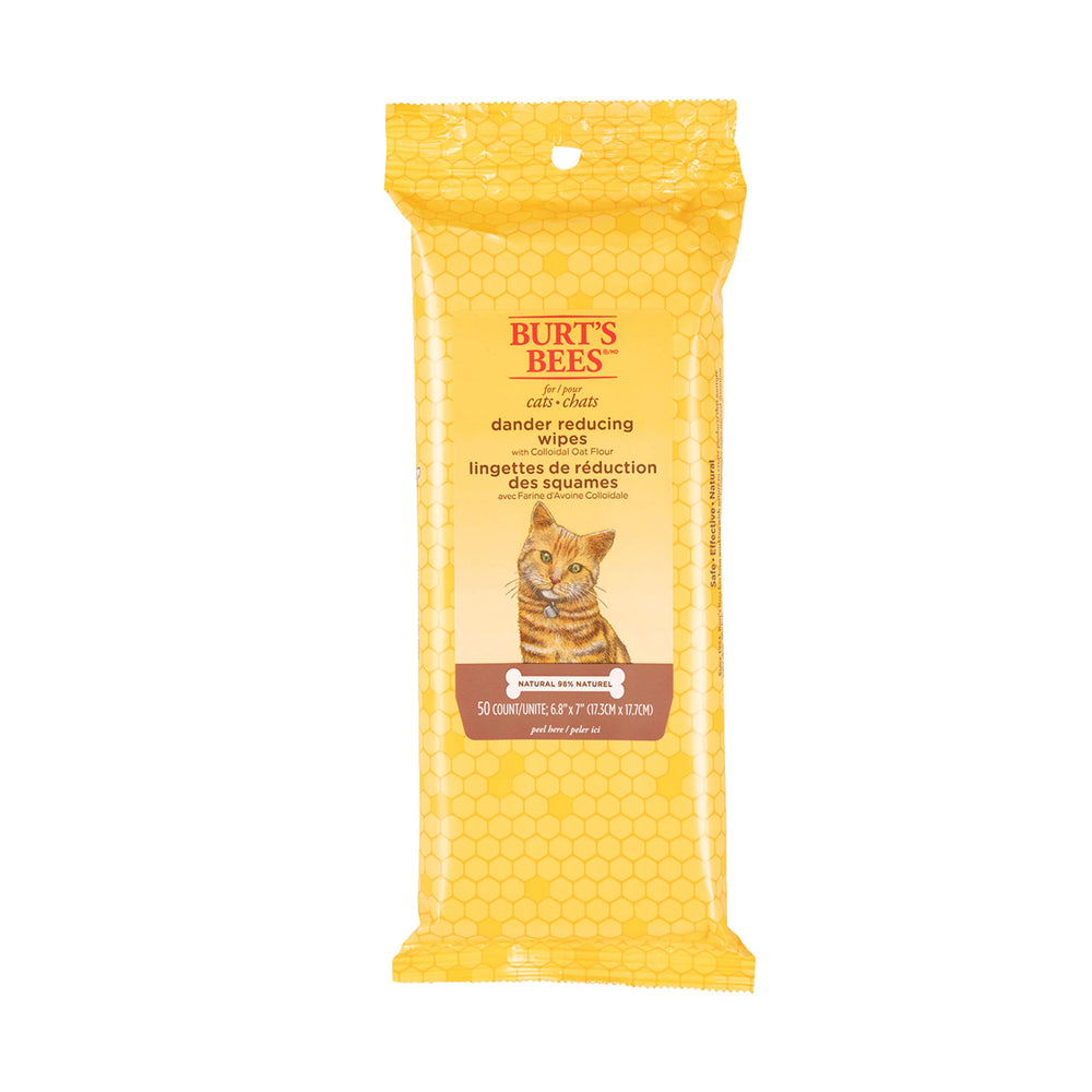 BURT'S BEES FOR PETS pochette comparée à une main pour évaluer l’échelle pratique