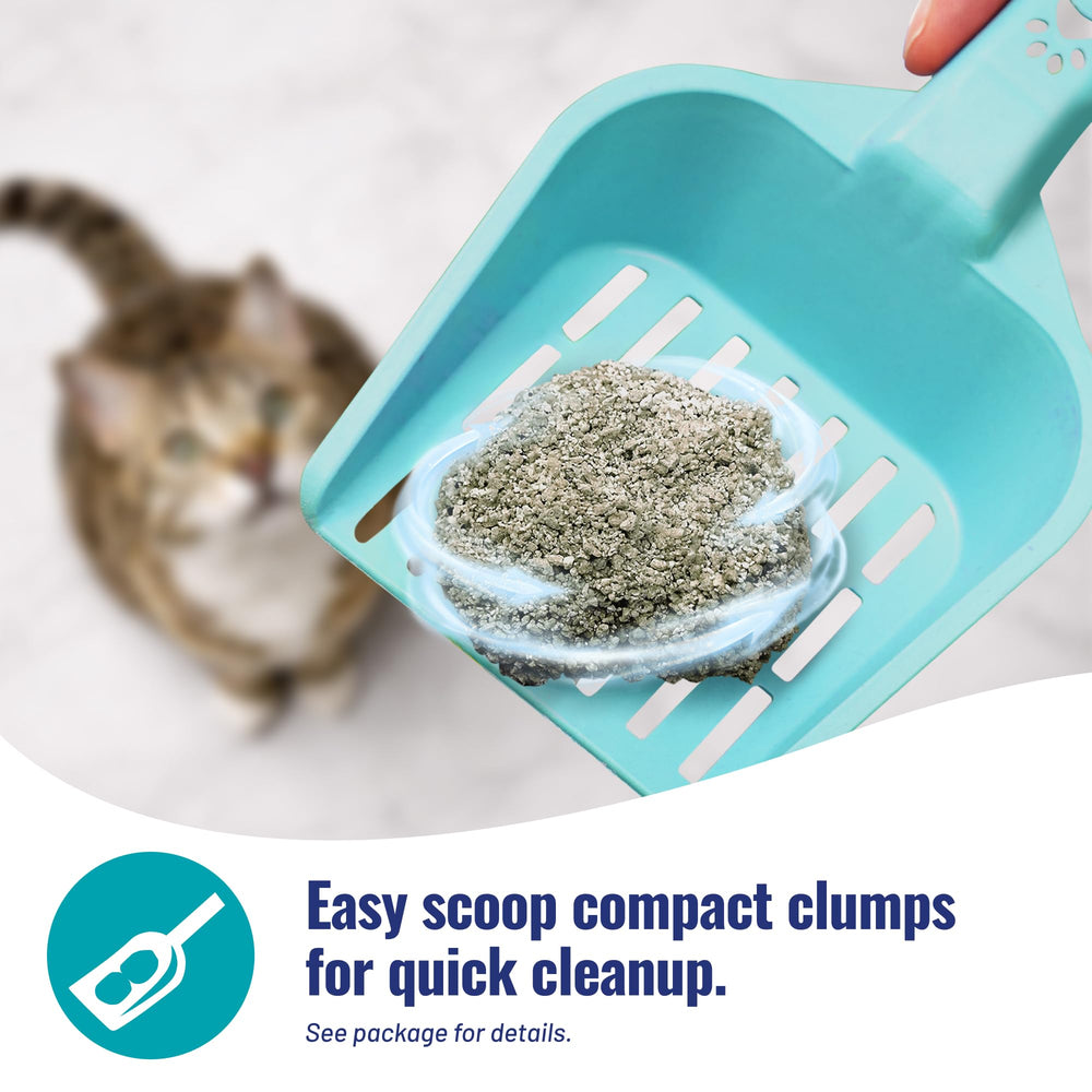 Cat's Pride mains portant le sachet soulignant la légèreté pratique