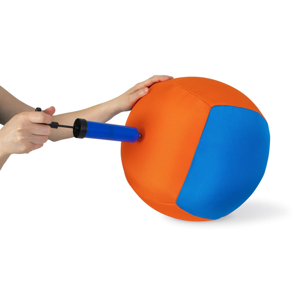 Chuckit! pompe incluse à côté de la balle, gonflage simple et rapide
