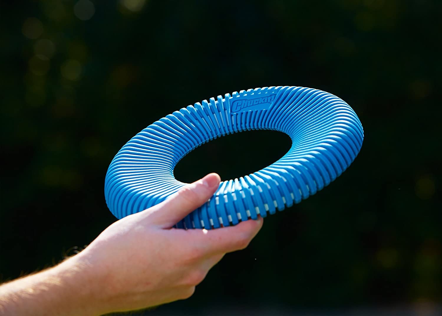 Chuckit! emballage et étiquette du produit avec informations de taille