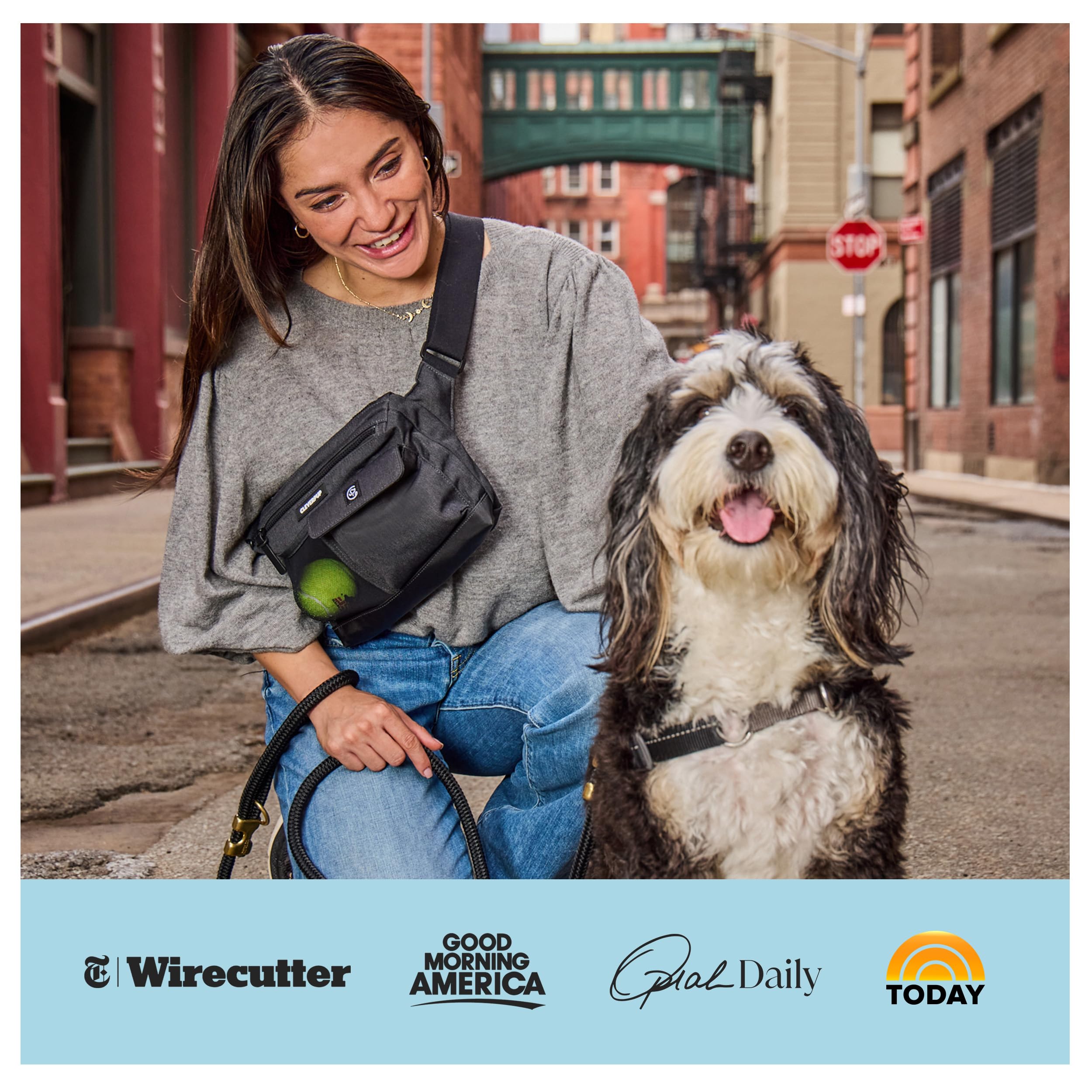 Cleverpup porté en promenade urbaine, facilite contrôle du chien et confort