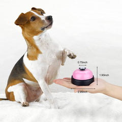 Comsmart cloche en usage par un chiot renforçant la communication