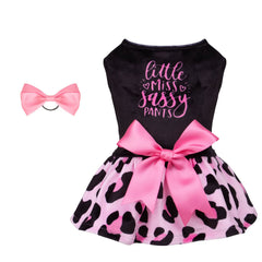 CuteBone robe léopard face montrant coupe et style élégant
