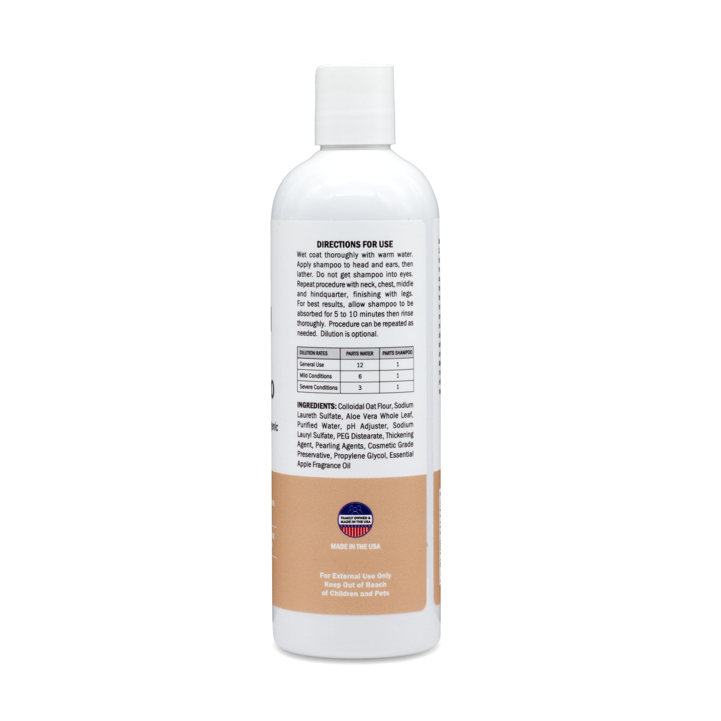 Application du shampooing Davis sur chien illustrant peau apaisée