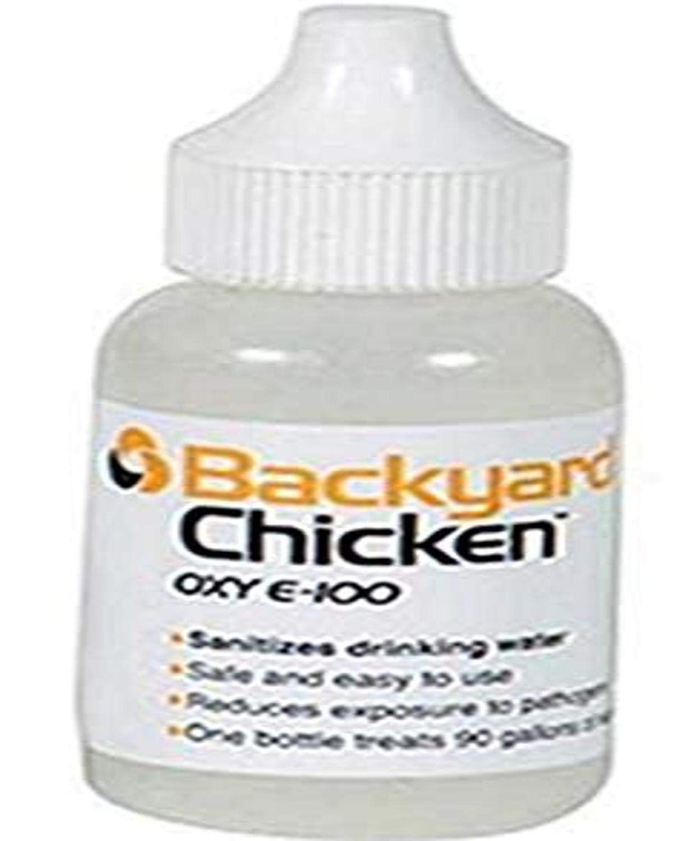 Dbc Agricultural Prdts bouteille Backyard Chicken OXY E100 montrant l'étiquette et l'utilisation sécurisée