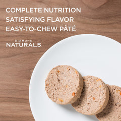 Diamond Naturals boîte ouverte révélant contenu riche en poulet, favorise nutrition