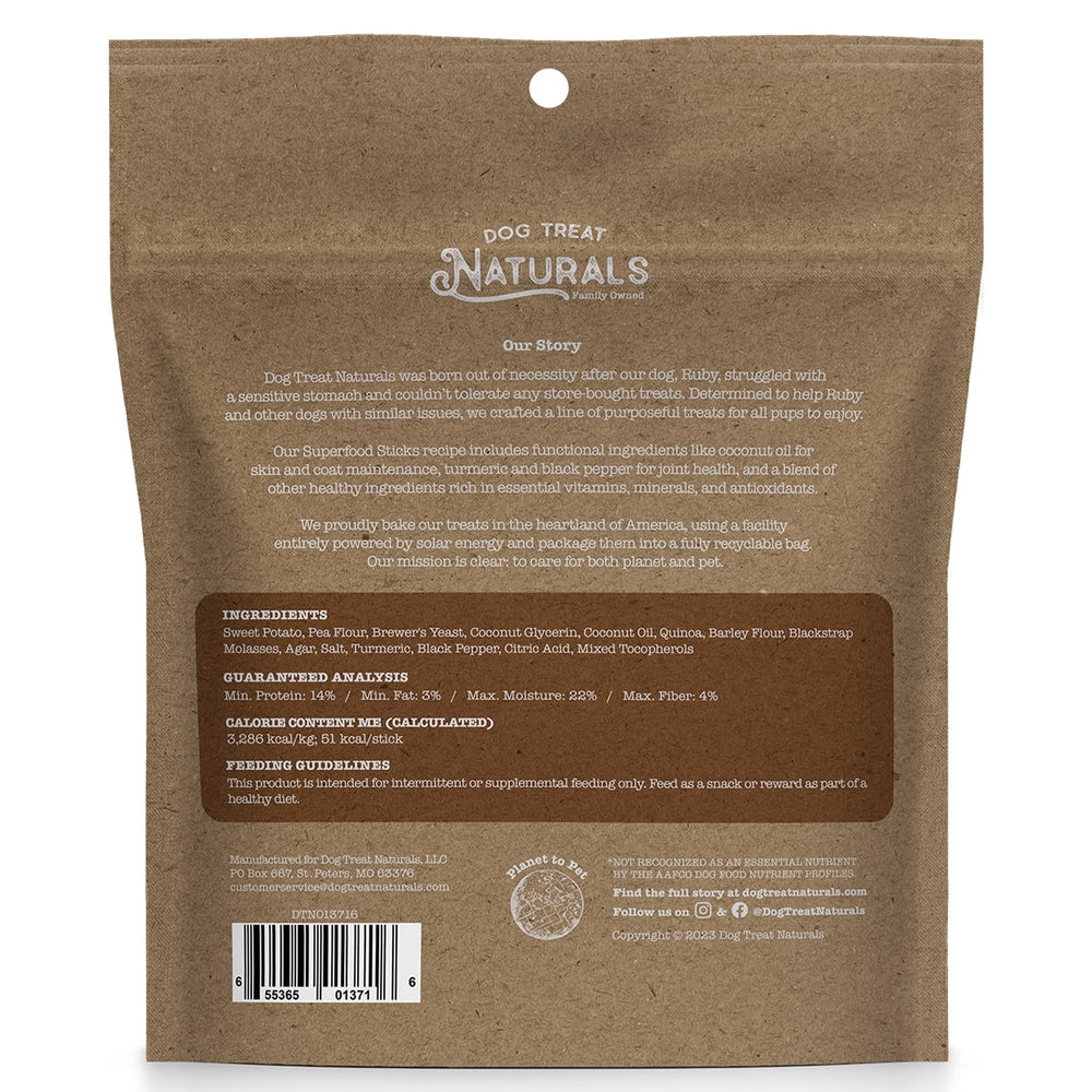 Dog Treat Naturals mise en scène lifestyle chien heureux profitant d’un snack sain