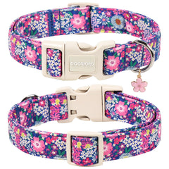 DOGWONG gros plan tissu floral en coton offrant confort respirant