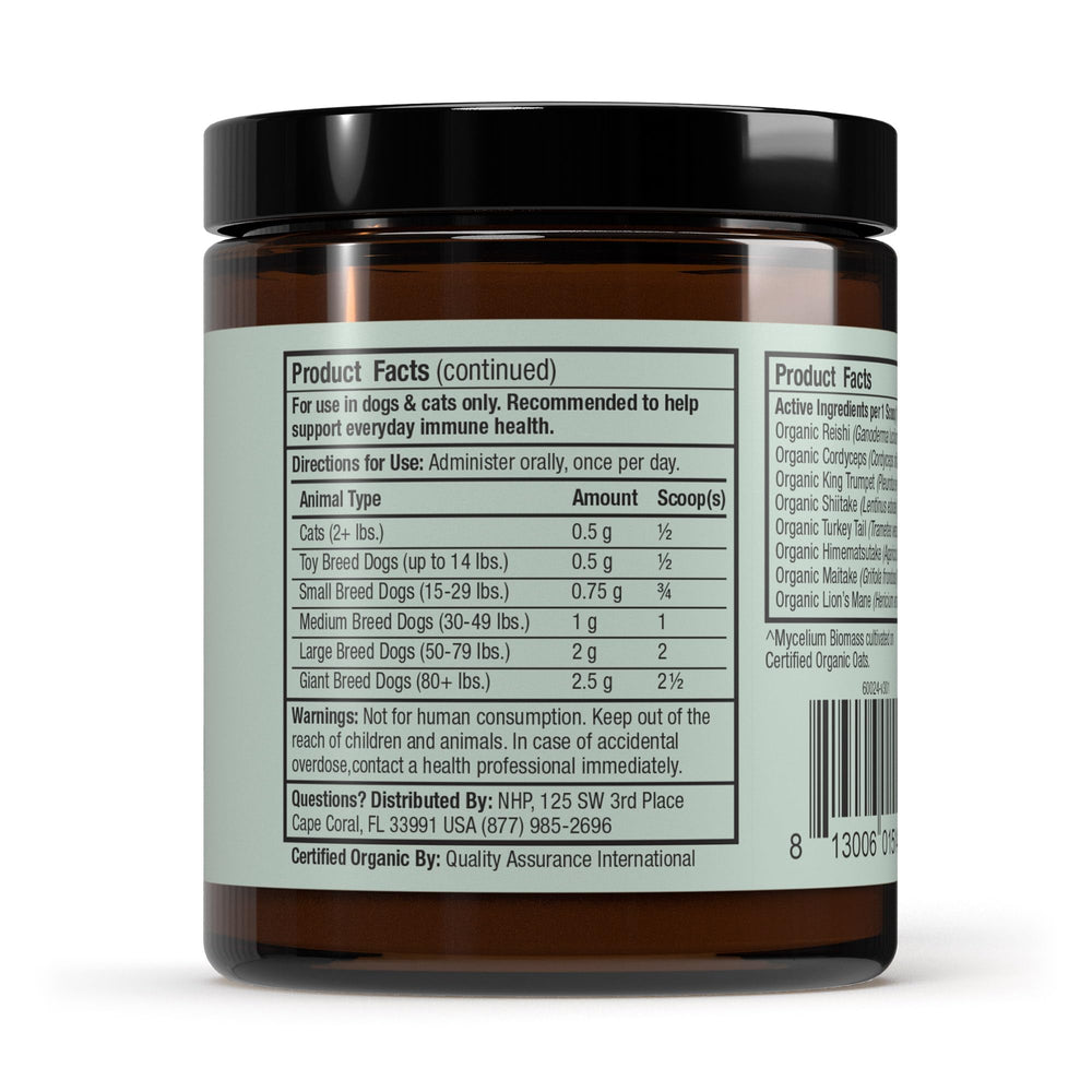 Dr. Mercola Bark & Whiskers gros plan sur la texture de la poudre pour biodisponibilité