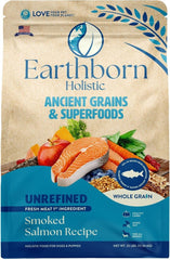 Earthborn Holistic bol servi à un chiot favorisant croissance et énergie